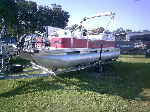 The Image of Starcraft 18' Pontoon refurbished 1997 - 1