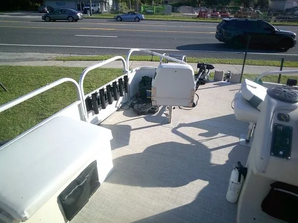 Slide: The Image of Starcraft 18' Pontoon refurbished 1997 - 3