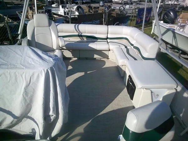 Slide: The Image of Starcraft 18' Pontoon refurbished 1997 - 5