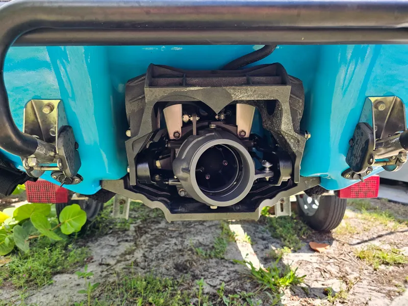 Slide: The Image of Yamaha GP 1800 R 2022 - 7
