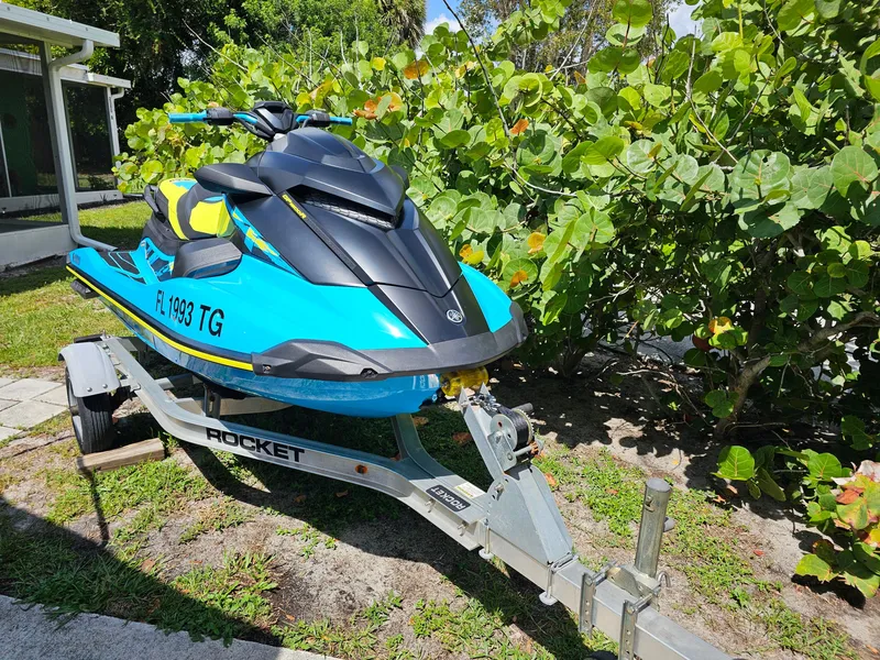 Slide: The Image of Yamaha GP 1800 R 2022 - 1