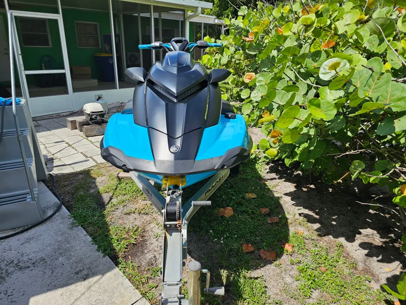 Slide: The Image of Yamaha GP 1800 R 2022 - 2