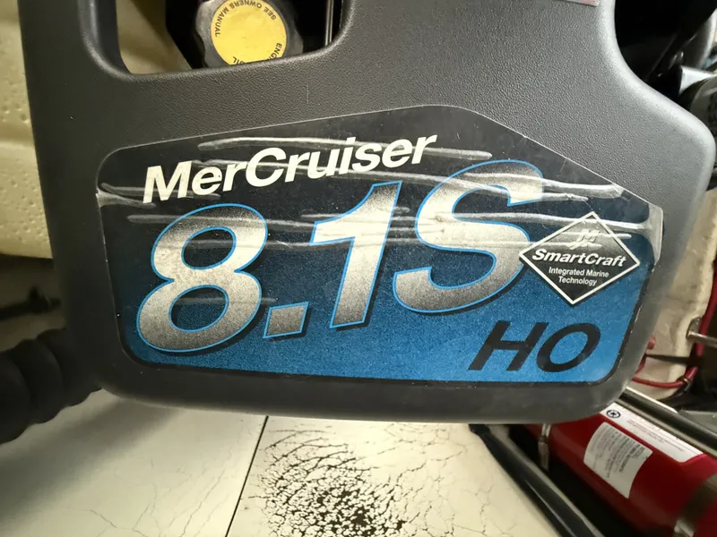 Slide: The Image of Formula 41 Performance Cruiser 2002 - 32