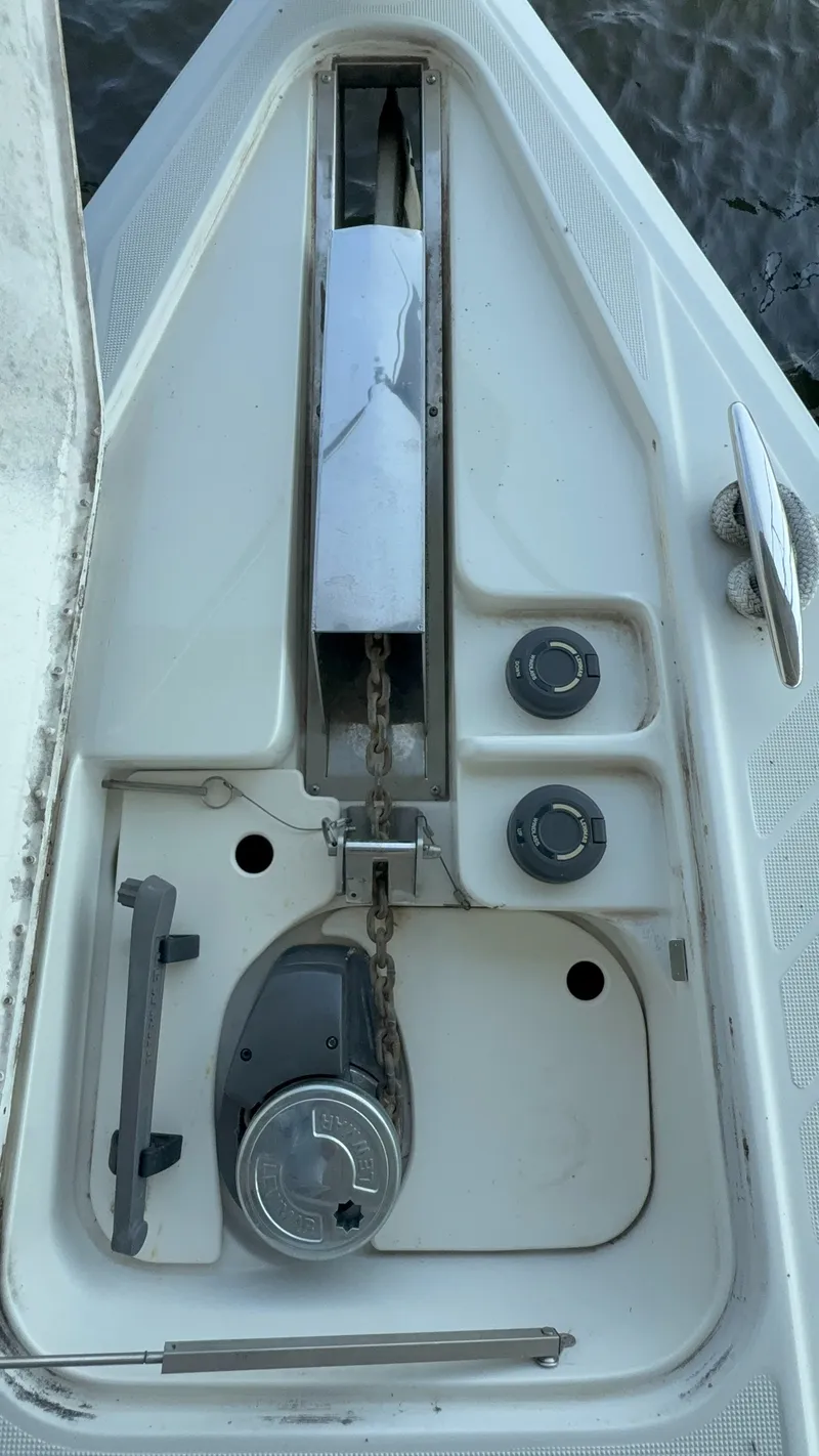 Slide: The Image of Formula 41 Performance Cruiser 2002 - 19