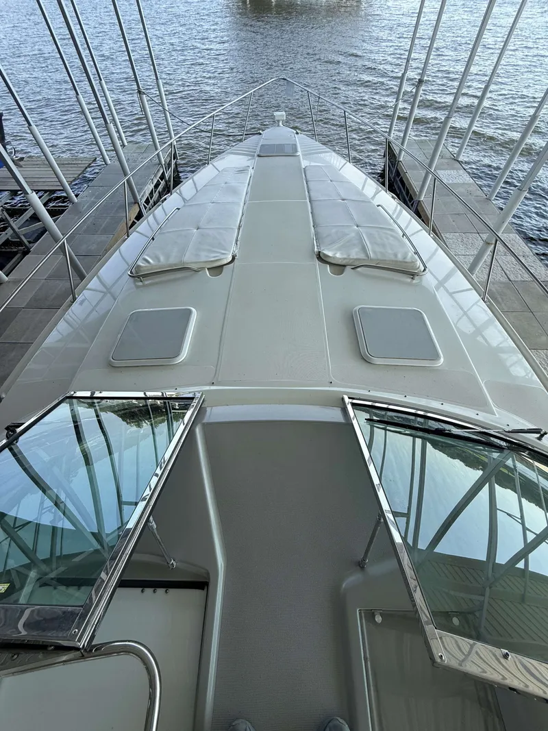 Slide: The Image of Formula 41 Performance Cruiser 2002 - 17