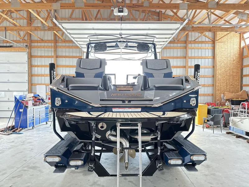 Slide: The Image of Nautique Super Air Nautique G25 Paragon 2021 - 6