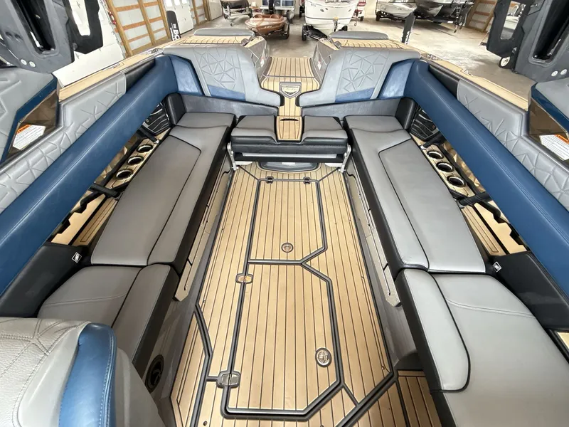 Slide: The Image of Nautique Super Air Nautique G25 Paragon 2021 - 15