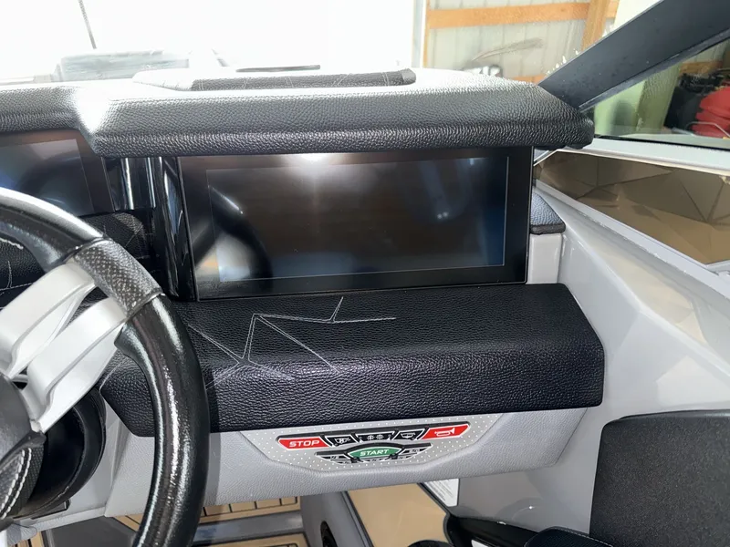 Slide: The Image of Nautique Super Air Nautique G25 Paragon 2021 - 14