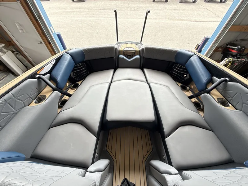 Slide: The Image of Nautique Super Air Nautique G25 Paragon 2021 - 16