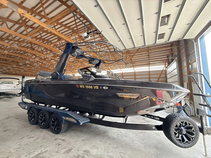 Slide: The Image of Nautique Super Air Nautique G25 Paragon 2021 - 9