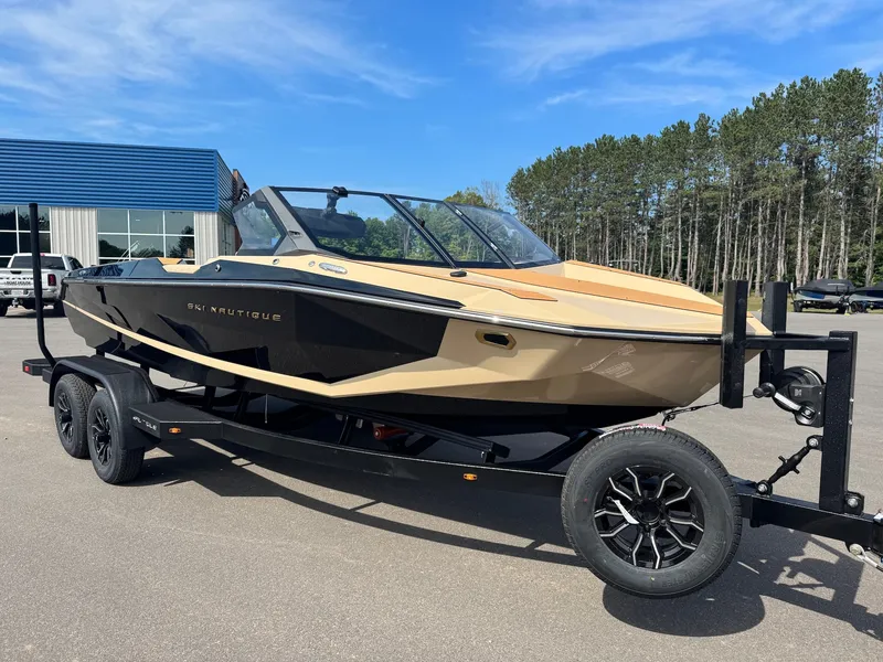 Slide: The Image of Nautique Ski Closed Bow 2027 - 3