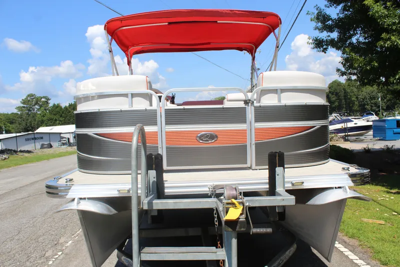 Slide: The Image of Qwest 820 LANAI 2020 - 4
