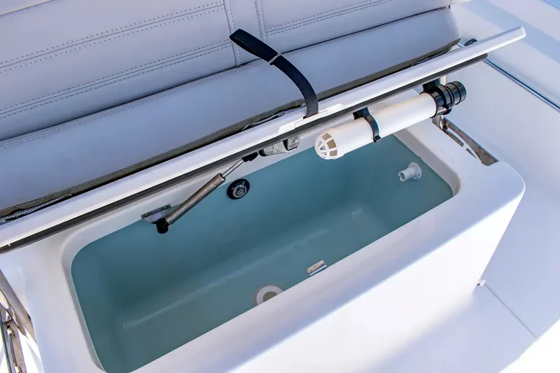 Slide: The Image of Boston Whaler 190 Montauk 2019 - 8