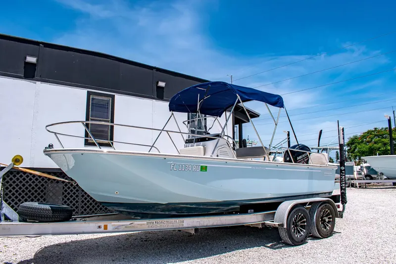 Slide: The Image of Boston Whaler 190 Montauk 2019 - 2