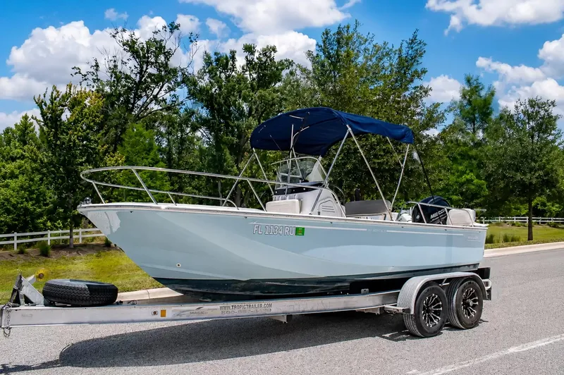 The Image of Boston Whaler 190 Montauk 2019 - 1