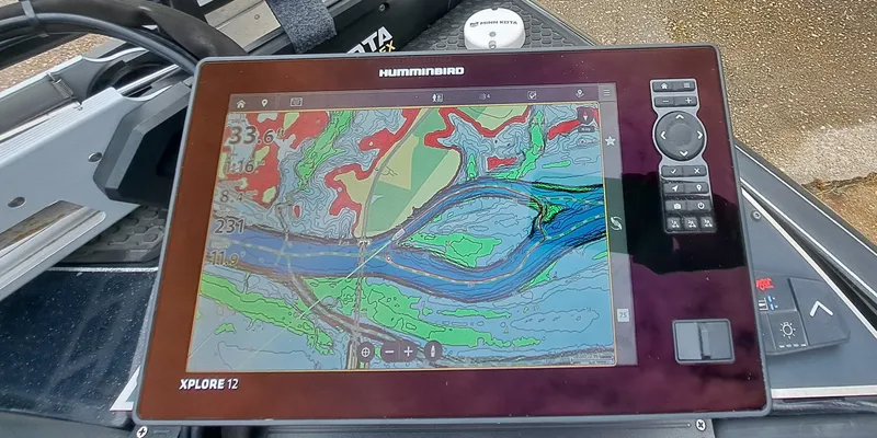 Slide: The Image of Ranger Z520R 2024 - 17