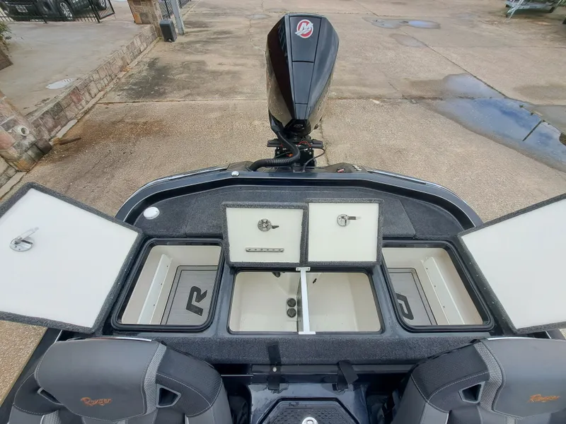 Slide: The Image of Ranger Z520R 2024 - 27