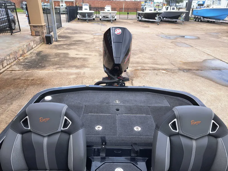 Slide: The Image of Ranger Z520R 2024 - 26