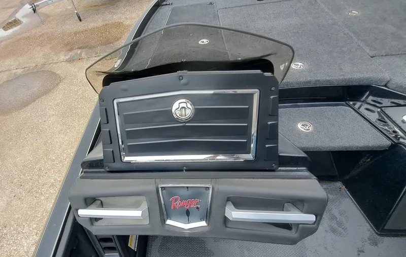 Slide: The Image of Ranger Z520R 2024 - 30