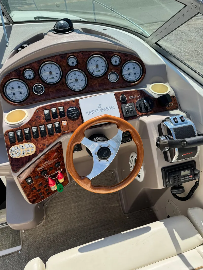 Slide: The Image of Rinker Fiesta Vee 290 2004 - 9