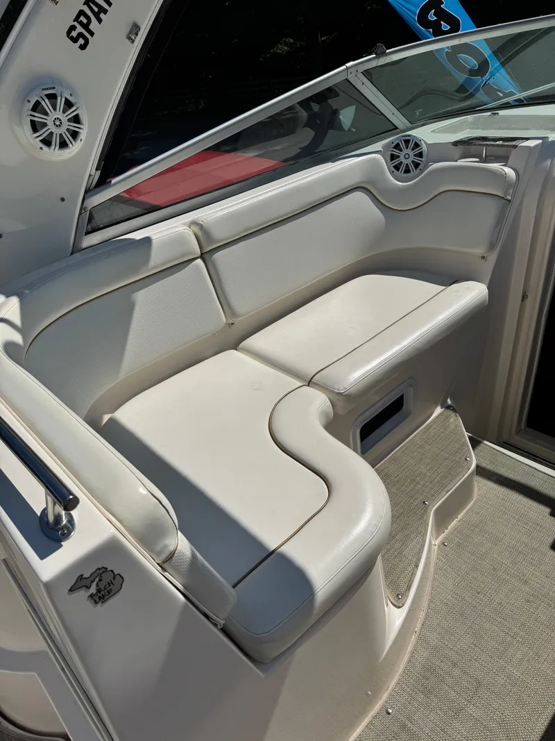 Slide: The Image of Rinker Fiesta Vee 290 2004 - 7