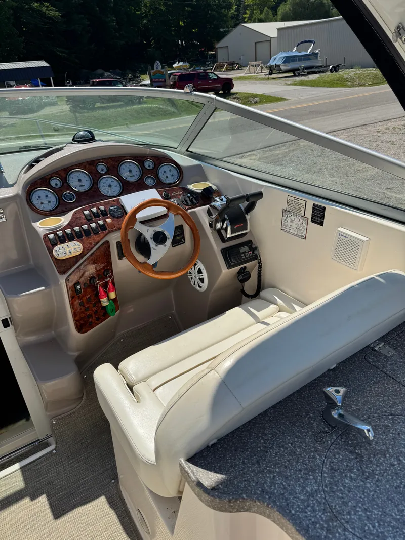 Slide: The Image of Rinker Fiesta Vee 290 2004 - 8