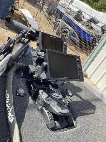 Slide: The Image of Skeeter FXR21 Limited 2020 - 18