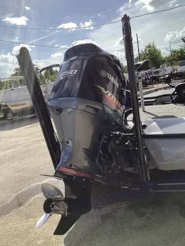 Slide: The Image of Skeeter FXR21 Limited 2020 - 59