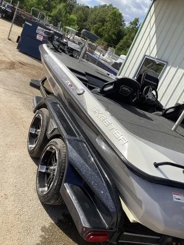 Slide: The Image of Skeeter FXR21 Limited 2020 - 5