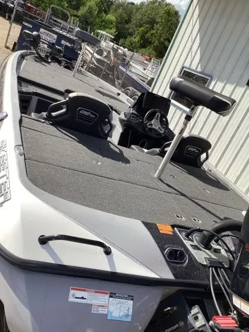 Slide: The Image of Skeeter FXR21 Limited 2020 - 54