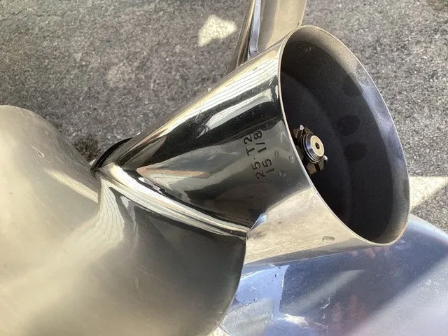 Slide: The Image of Skeeter FXR21 Limited 2020 - 50