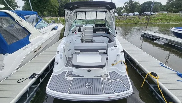 Slide: The Image of Monterey 295 Sport Yacht 2021 - 4