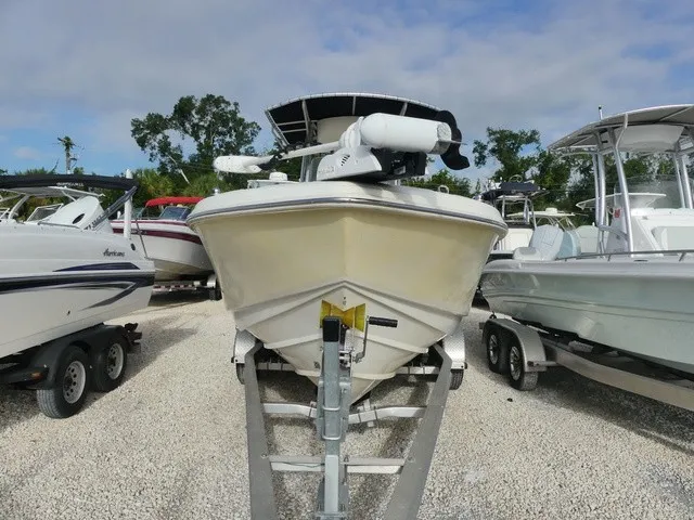 Slide: The Image of Scout 235 Sportfish 2002 - 2