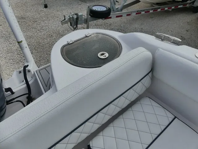 Slide: The Image of Sea Fox 228 Traveler 2024 - 21