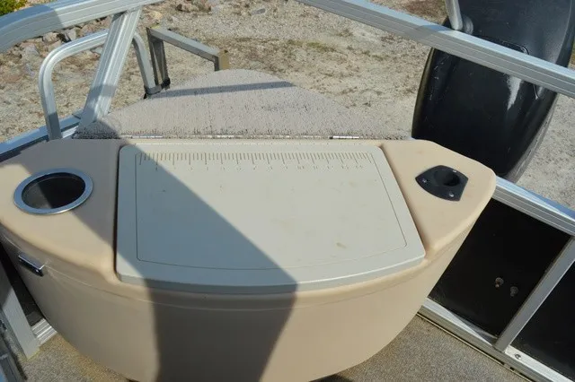 Slide: The Image of Sun Tracker Bass Buggy 18 DLX 2015 - 18