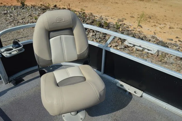 Slide: The Image of Sun Tracker Bass Buggy 18 DLX 2015 - 21