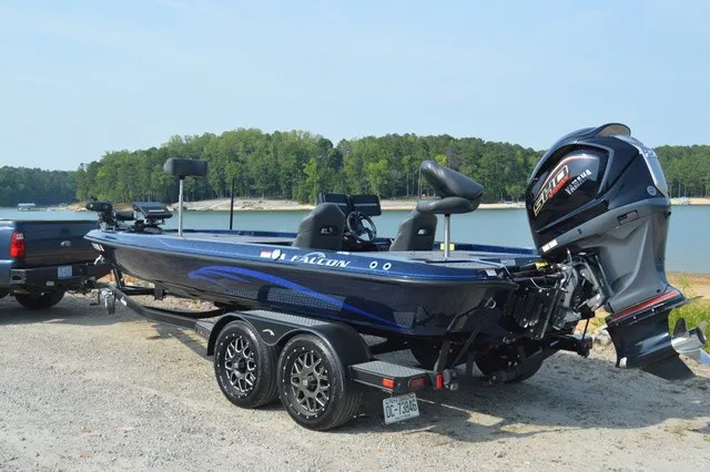 Slide: The Image of Falcon Boats F21 Predator 2025 - 2