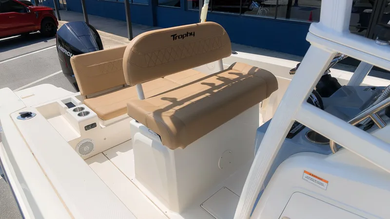 Slide: The Image of Bayliner Trophy T22CC 2021 - 9
