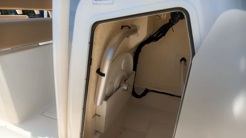 Slide: The Image of Bayliner Trophy T22CC 2021 - 13