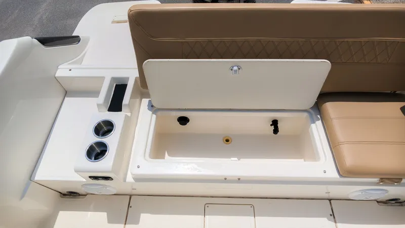 Slide: The Image of Bayliner Trophy T22CC 2021 - 10