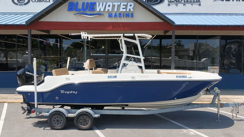 Slide: The Image of Bayliner Trophy T22CC 2021 - 20