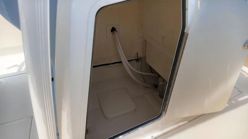 Slide: The Image of Bayliner Trophy T22CC 2021 - 12