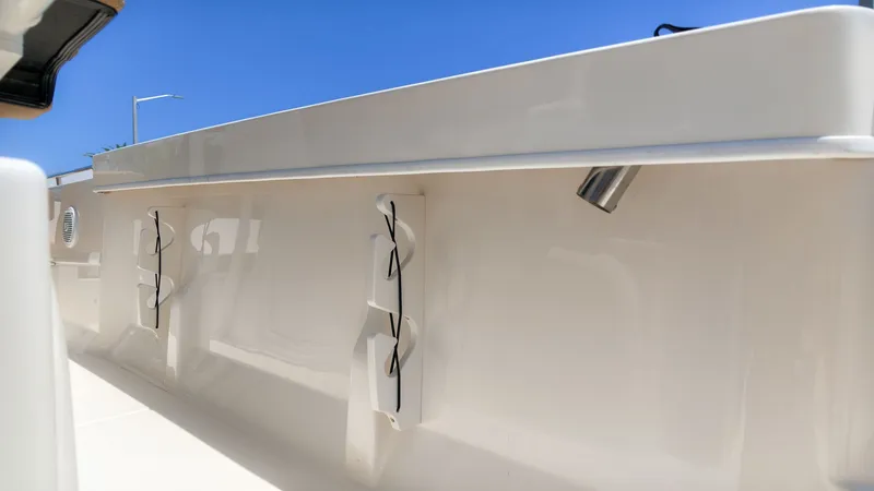Slide: The Image of Bayliner Trophy T22CC 2021 - 6
