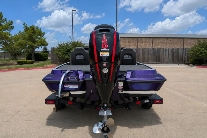 Slide: The Image of Rear view of a 2027 Nitro Z18 XL Pro boat with a 150 HP engine. - 10
