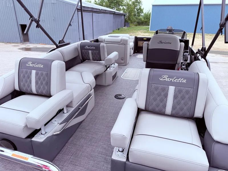 Slide: The Image of Barletta Lusso 23M 2024 - 23