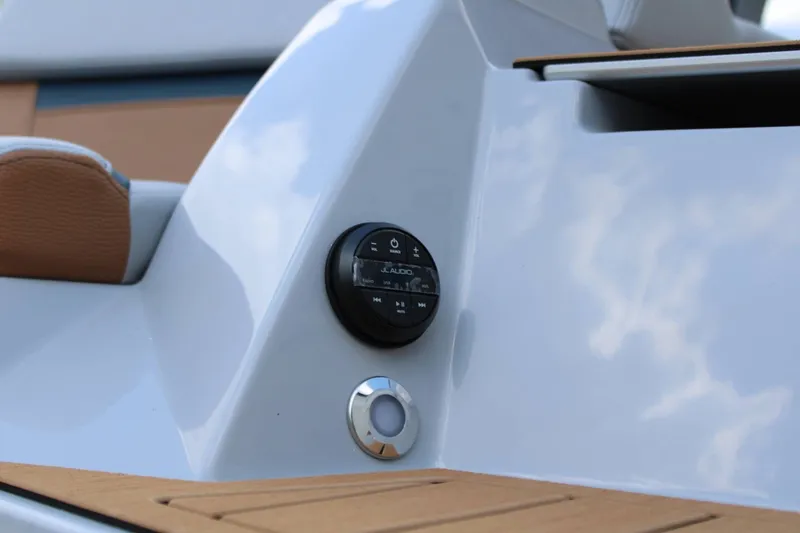 Slide: The Image of Nautique Super Air Nautique S23 2027 - 28