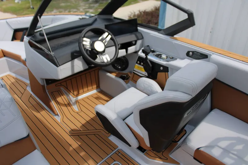 Slide: The Image of Nautique Super Air Nautique S23 2027 - 12