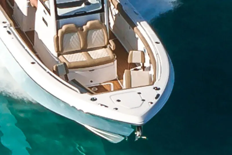 Slide: The Image of Everglades 285 Center Console 2027 - 4