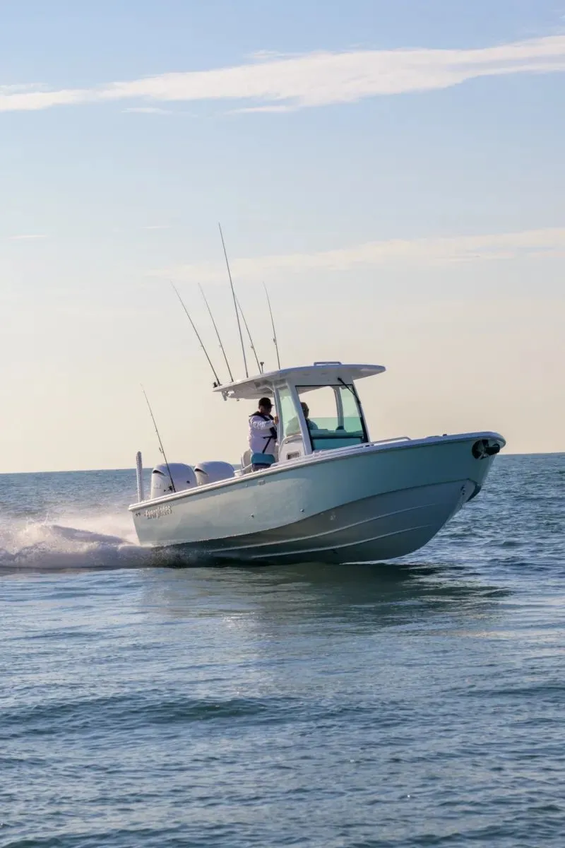 The Image of Everglades 273 Center Console 2027 - 2