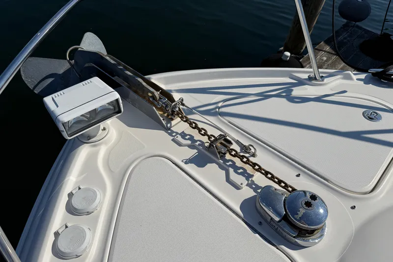 Slide: The Image of Bow of 2005 Sea Ray 48 Sundancer with anchor chain and spotlight. - 19